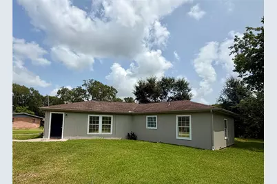 9210 Tacquard Drive, Hitchcock, TX 77563 - Photo 1