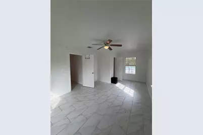 9210 Tacquard Drive, Hitchcock, TX 77563 - Photo 9