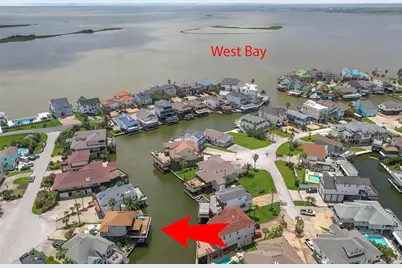 207 Easterly Drive, Tiki Island, TX 77554 - Photo 47