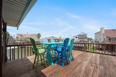 207 Easterly Drive, Tiki Island, TX 77554 - Photo 35