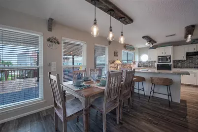 207 Easterly Drive, Tiki Island, TX 77554 - Photo 11