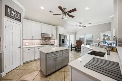 327 Silver Creek Circle, Richmond, TX 77406 - Photo 11