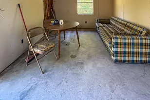 142 W Hickory Cv, Onalaska, TX 77360 - Photo 3