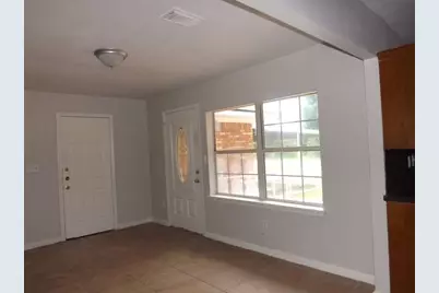 729 S 5th Street, La Porte, TX 77571 - Photo 7