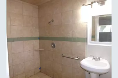 729 S 5th Street, La Porte, TX 77571 - Photo 11