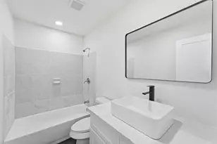7421 Carothers St, Houston, TX 77028 - Photo 11