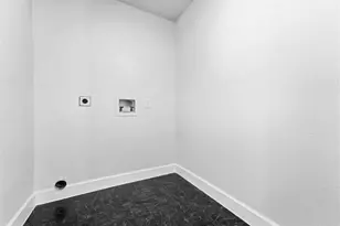 7421 Carothers St, Houston, TX 77028 - Photo 9