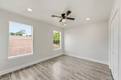 7421 Carothers Street, Houston, TX 77028 - Photo 13