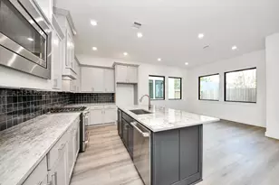 1422 Caywood Ln, Houston, TX 77055 - Photo 9