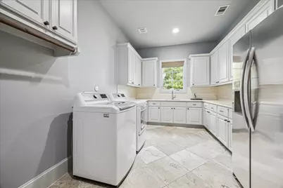 21 W Rivercrest Drive, Houston, TX 77042 - Photo 29