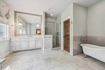 21 W Rivercrest Drive, Houston, TX 77042 - Photo 23