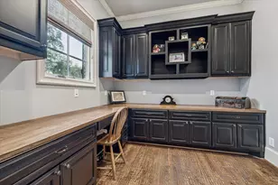 21 W Rivercrest Dr, Houston, TX 77042 - Photo 15