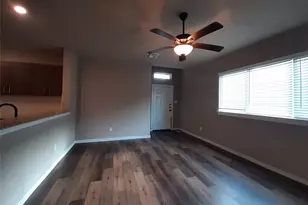 9733 Grosbeak Ln, Magnolia, TX 77354 - Photo 5