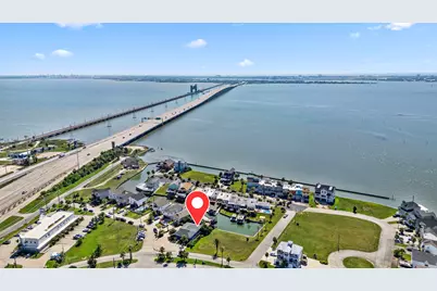 323 Tiki Drive, Tiki Island, TX 77554 - Photo 37