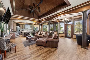 323 Tiki Dr, Tiki Island, TX 77554 - Photo 3