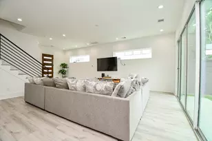 7603 Jacquelyn Gdns Ln, Houston, TX 77055 - Photo 7