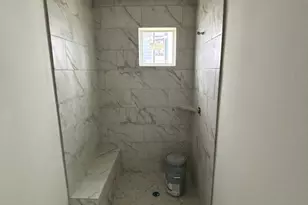 806 Fisher St, Houston, TX 77018 - Photo 19