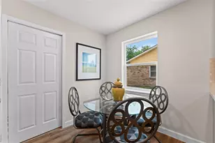 1918 Stebbins Dr, Houston, TX 77043 - Photo 11