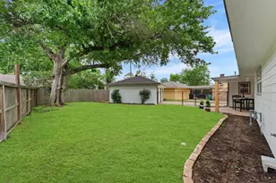 1918 Stebbins Dr, Houston, TX 77043 - Photo 21