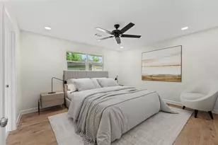 1918 Stebbins Dr, Houston, TX 77043 - Photo 5