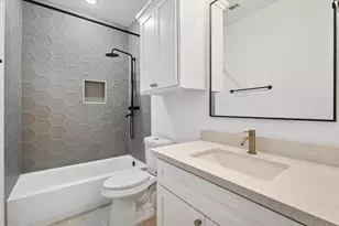 227 S Broadway St, La Porte, TX 77571 - Photo 15