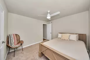 6833 Stonehaven Way, Houston, TX 77085 - Photo 15