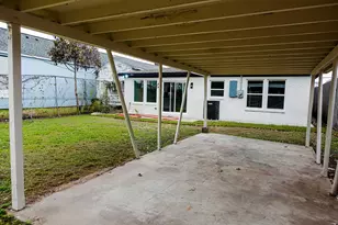 3505 Ursuline St, Galveston, TX 77550 - Photo 43