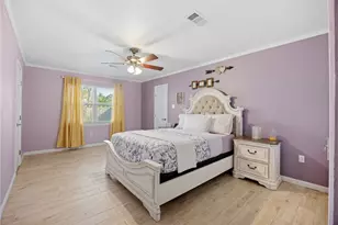 918 Hollow Tree St, La Porte, TX 77571 - Photo 17