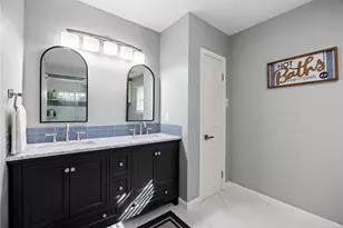 918 Hollow Tree St, La Porte, TX 77571 - Photo 21