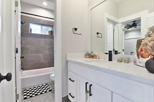 712 Pinemont Cyn Ln, Houston, TX 77018 - Photo 15