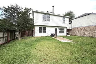 9023 Kalewood Dr, Houston, TX 77099 - Photo 11
