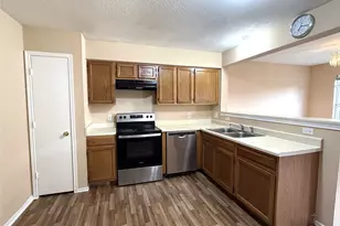 9023 Kalewood Dr, Houston, TX 77099 - Photo 5