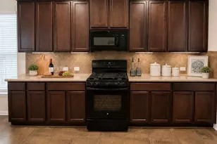 9518 Franklin Dr, Mont Belvieu, TX 77523 - Photo 9