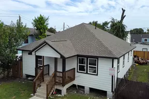 7828 Keller St, Houston, TX 77012 - Photo 1