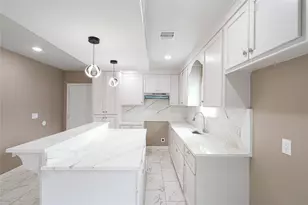 7828 Keller St, Houston, TX 77012 - Photo 13