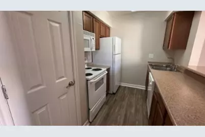 7315 Brompton Street #315B, Houston, TX 77025 - Photo 5