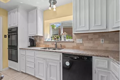 1908 Summer Reef Drive, League City, TX 77573 - Photo 11