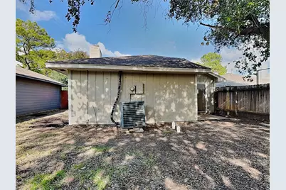 9167 Golden Sunshine Drive, Houston, TX 77064 - Photo 15