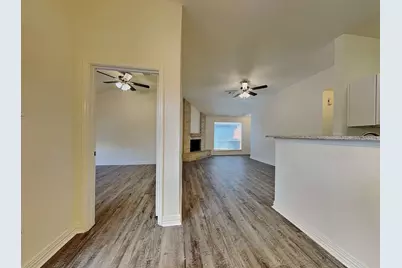 9167 Golden Sunshine Drive, Houston, TX 77064 - Photo 5