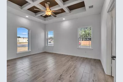 2832 Golden Avenue Avenue, Bay City, TX 77414 - Photo 7