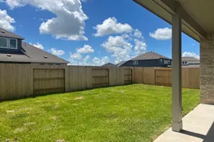 2911 Palm Branch Dr, Texas City, TX 77568 - Photo 9