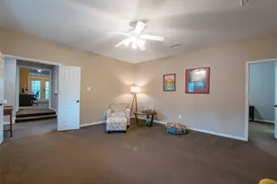 110 S Longsford Cir, The Woodlands, TX 77382 - Photo 13