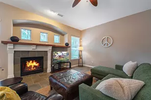 110 S Longsford Cir, The Woodlands, TX 77382 - Photo 7