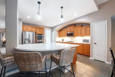 110 S Longsford Circle, The Woodlands, TX 77382 - Photo 9