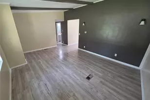 8 Park Ln, Huntsville, TX 77320 - Photo 3