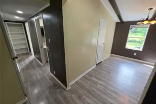 8 Park Ln, Huntsville, TX 77320 - Photo 13