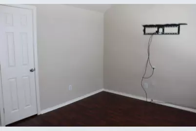 7007 Woodridge Square Drive, Houston, TX 77087 - Photo 9