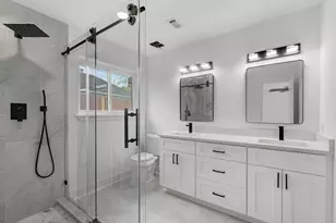 2231 Round Lake Dr, Houston, TX 77077 - Photo 17