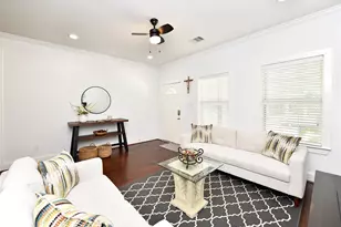 7954 Sparta St, Houston, TX 77028 - Photo 9