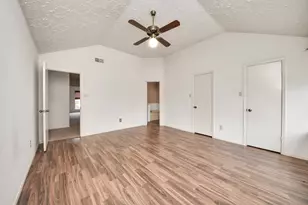 12318 Glenmeadow Dr, Stafford, TX 77477 - Photo 15